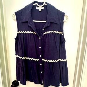 She & Sky Boutique Navy Sleeveless Top with White Accents